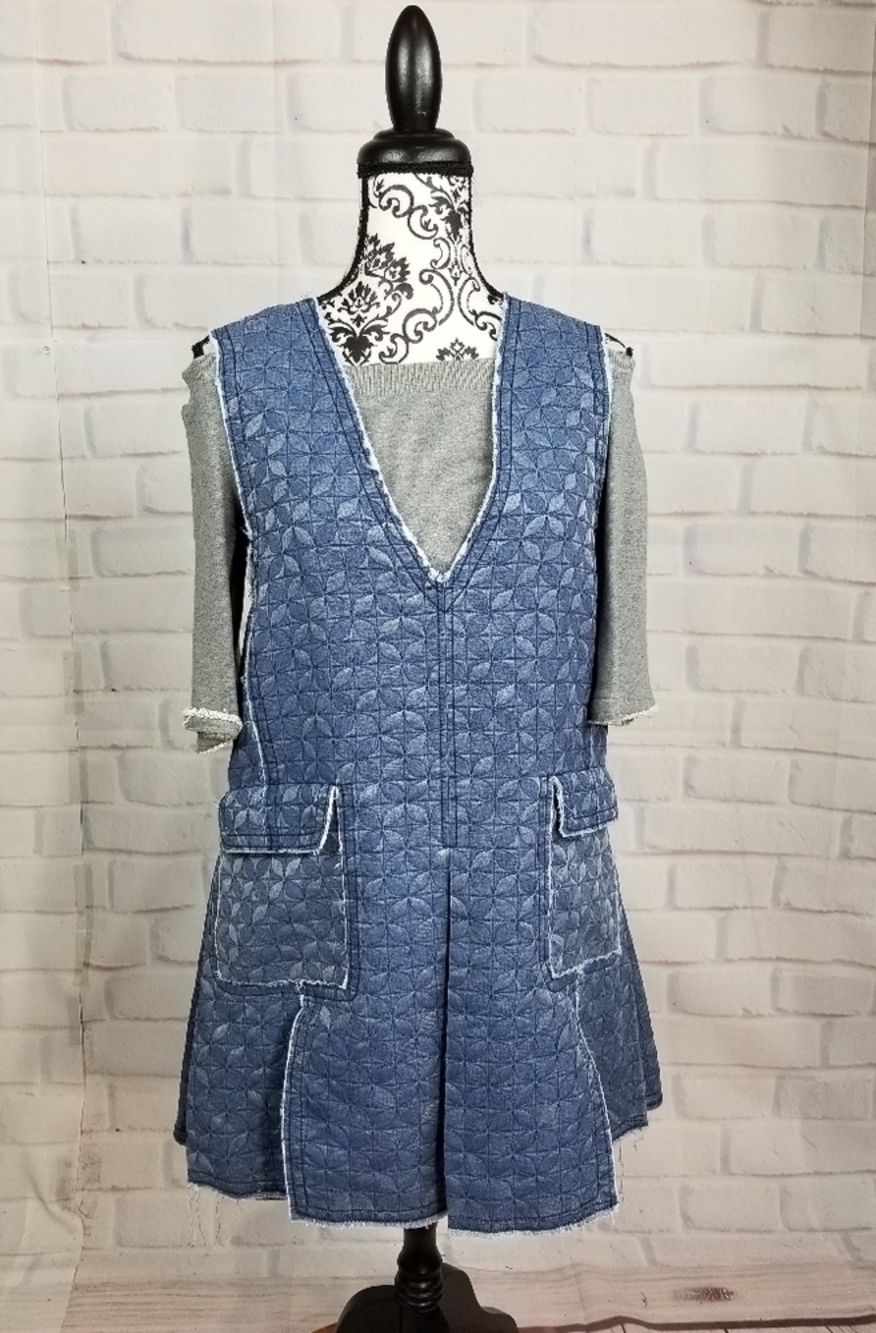 Shinsegae raw edge dress size 0 pockets zip back